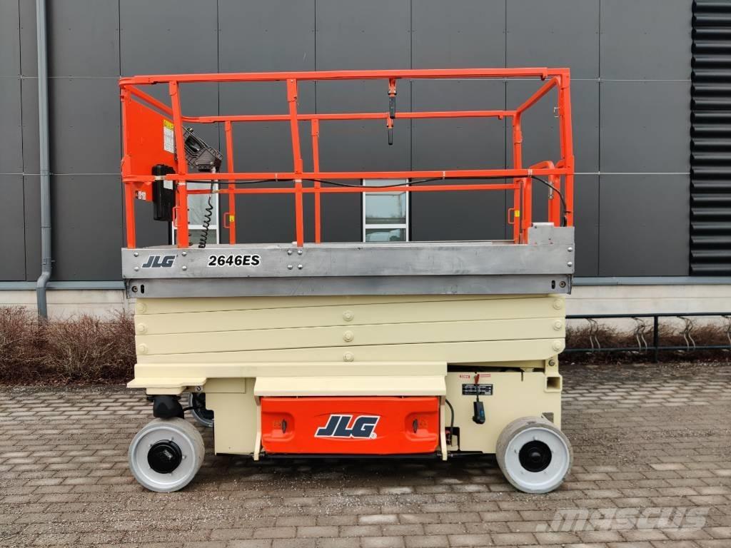 JLG Saxlift 2646 ES Ascensores de personal y montacargas de acceso