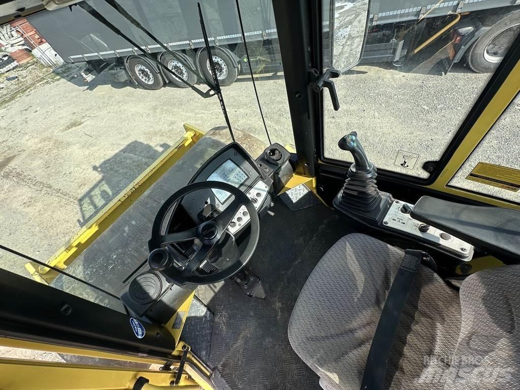Bomag BW213-DH4 Rodillos de un solo tambor