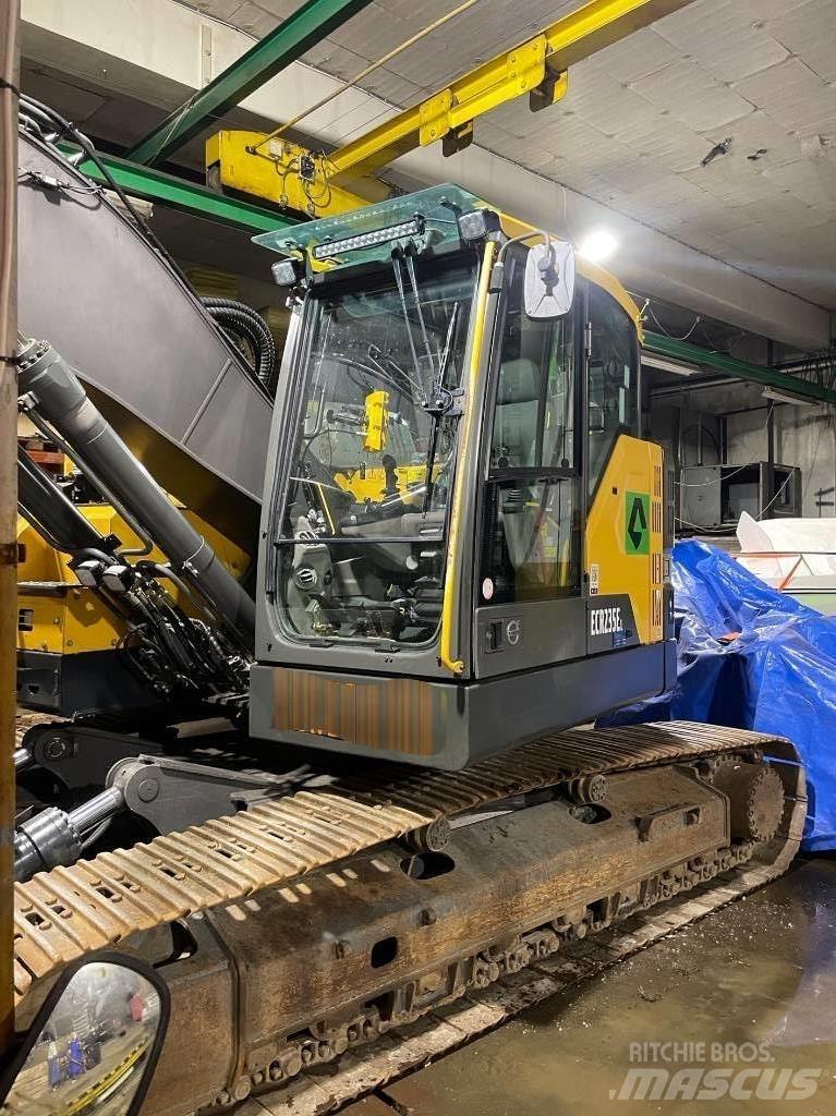 Volvo ECR 235 E Excavadoras de cadenas