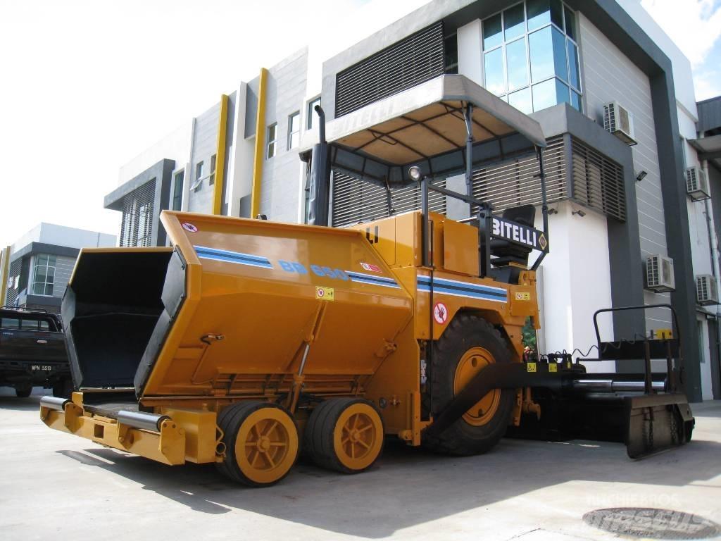 Bitelli 650 Asfaltadoras