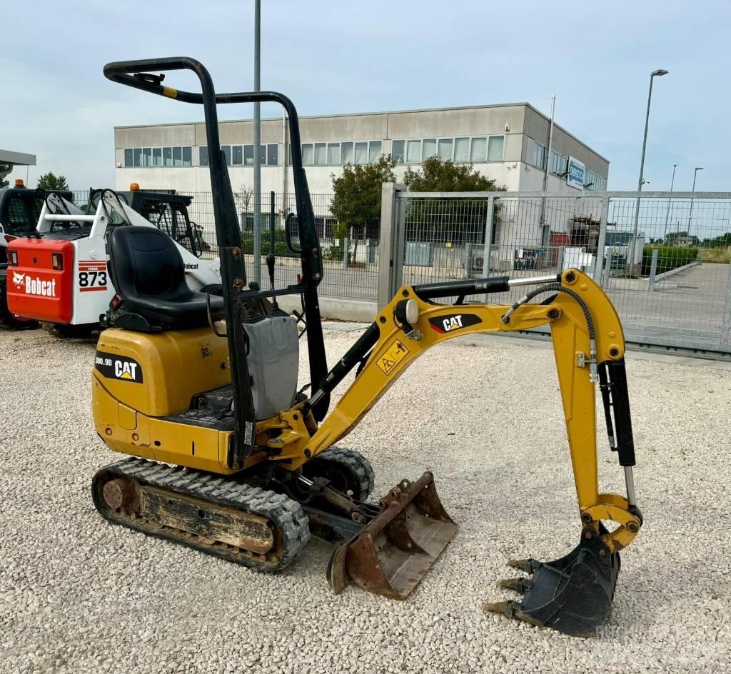 CAT 300.9 D Mini excavadoras < 7t