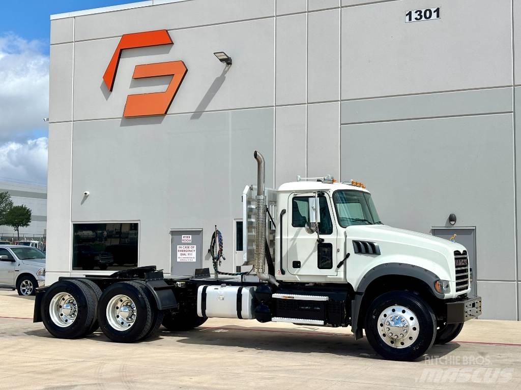 Mack Granite Cabezas tractoras