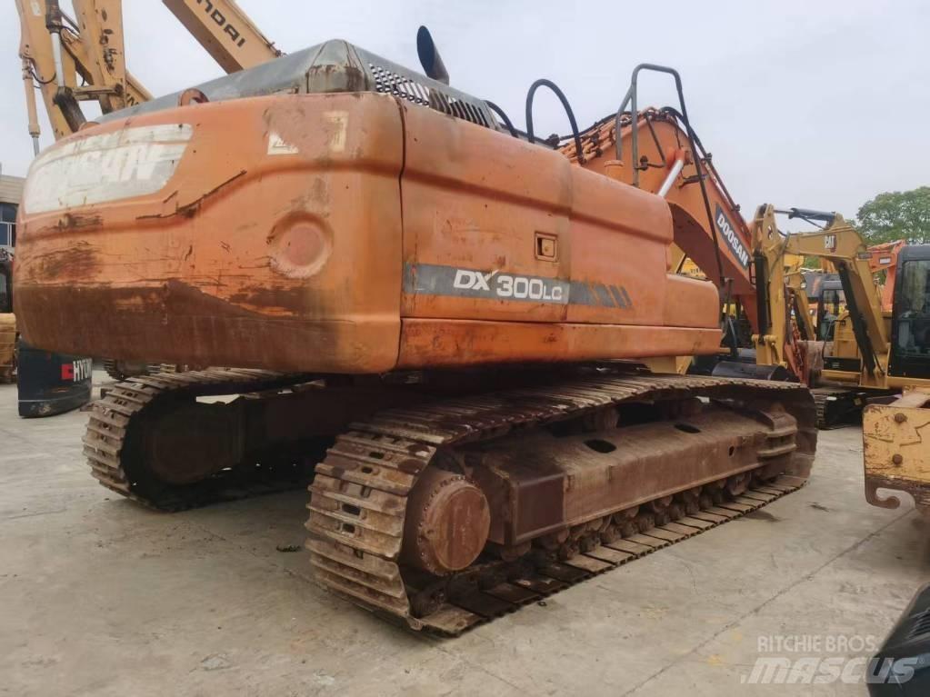 Doosan DX 300 LC Excavadoras de cadenas
