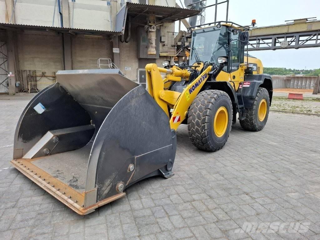 Komatsu WA 270-8E0 Cargadoras sobre ruedas