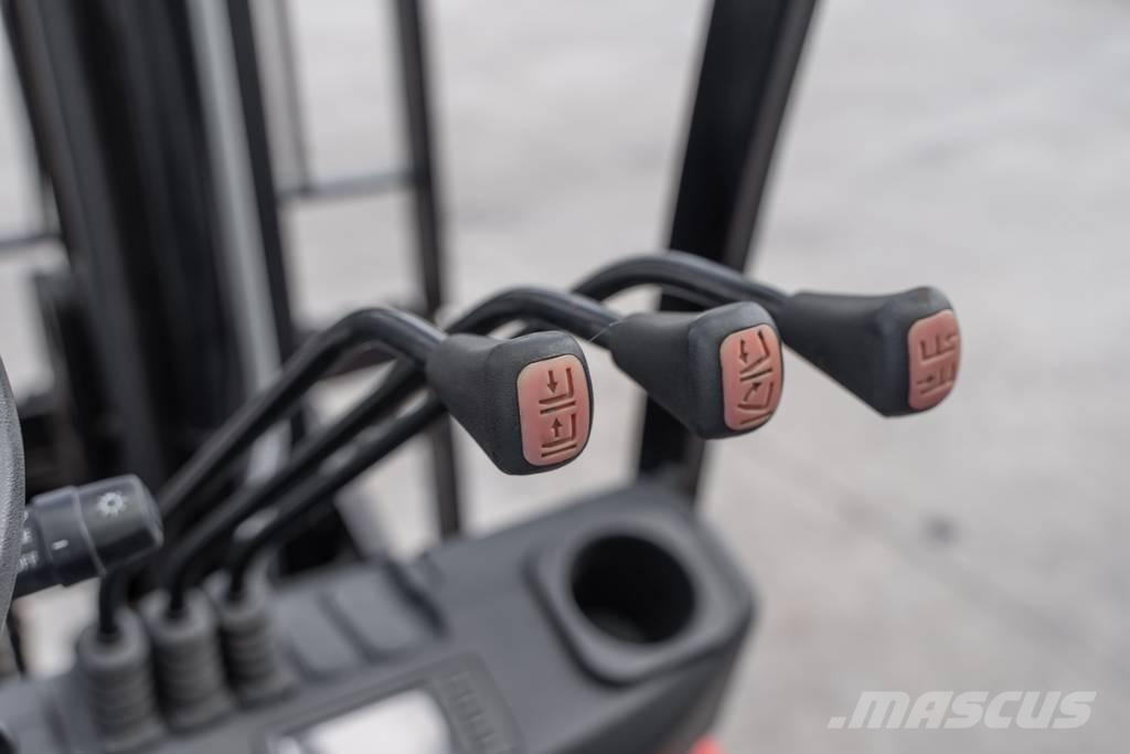 Manitou MI 30 D Carretillas diesel