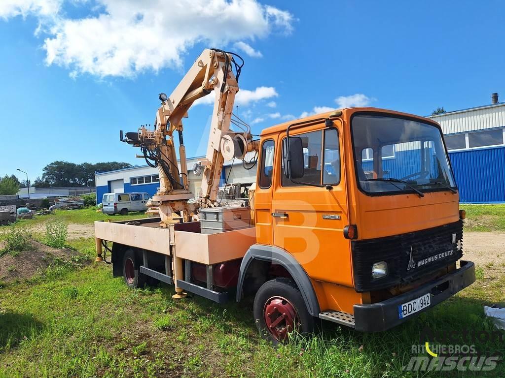 Magirus 130 M 8 Camiones plataforma