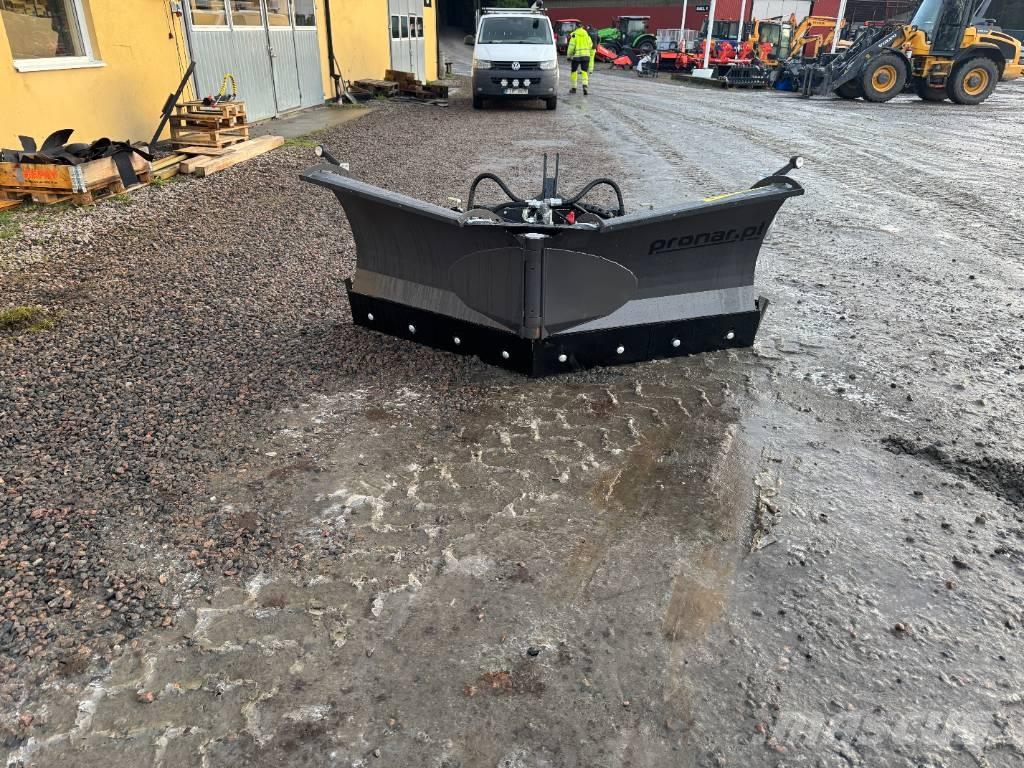 Pronar PUV 2400 M Láminas y cuñas quitanieves