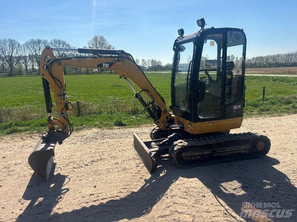 CAT 302.7 D Mini excavadoras < 7t