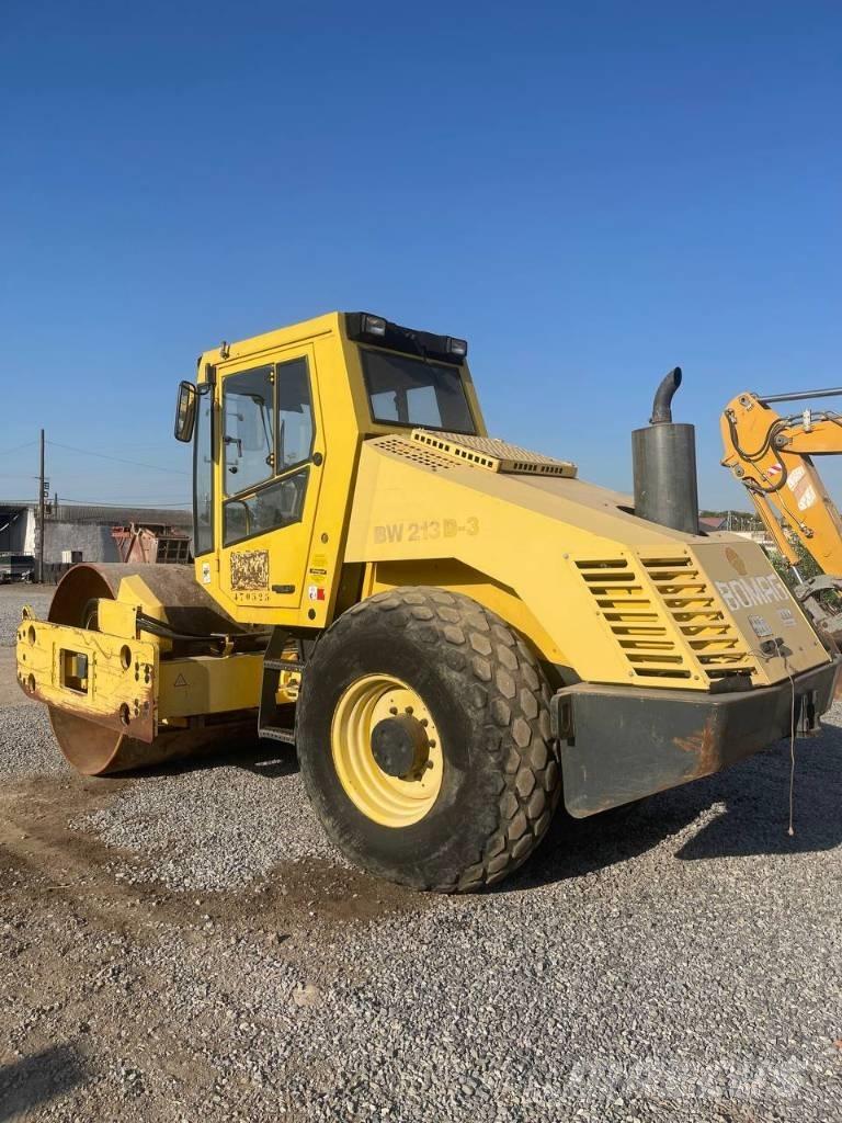 Bomag BW 213 D-3 Rodillos de un solo tambor