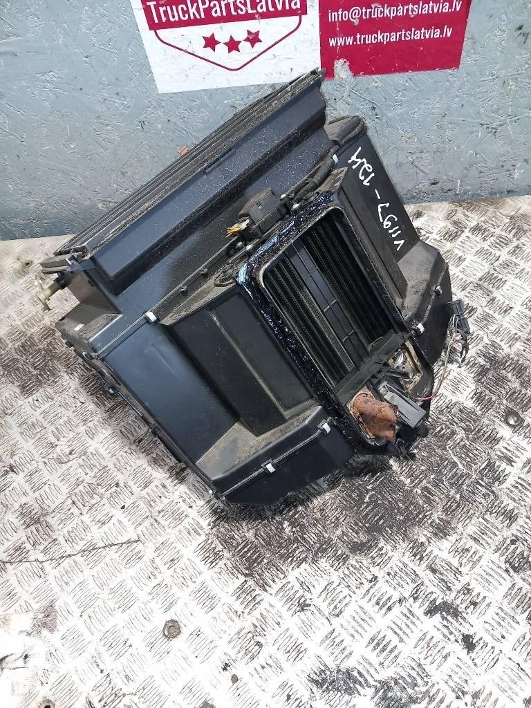 Volvo FH 12    21318095 Cabinas e interior