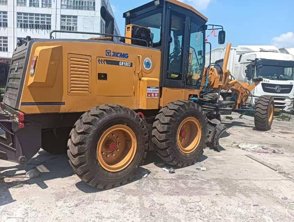 XCMG 1803 Motoniveladoras