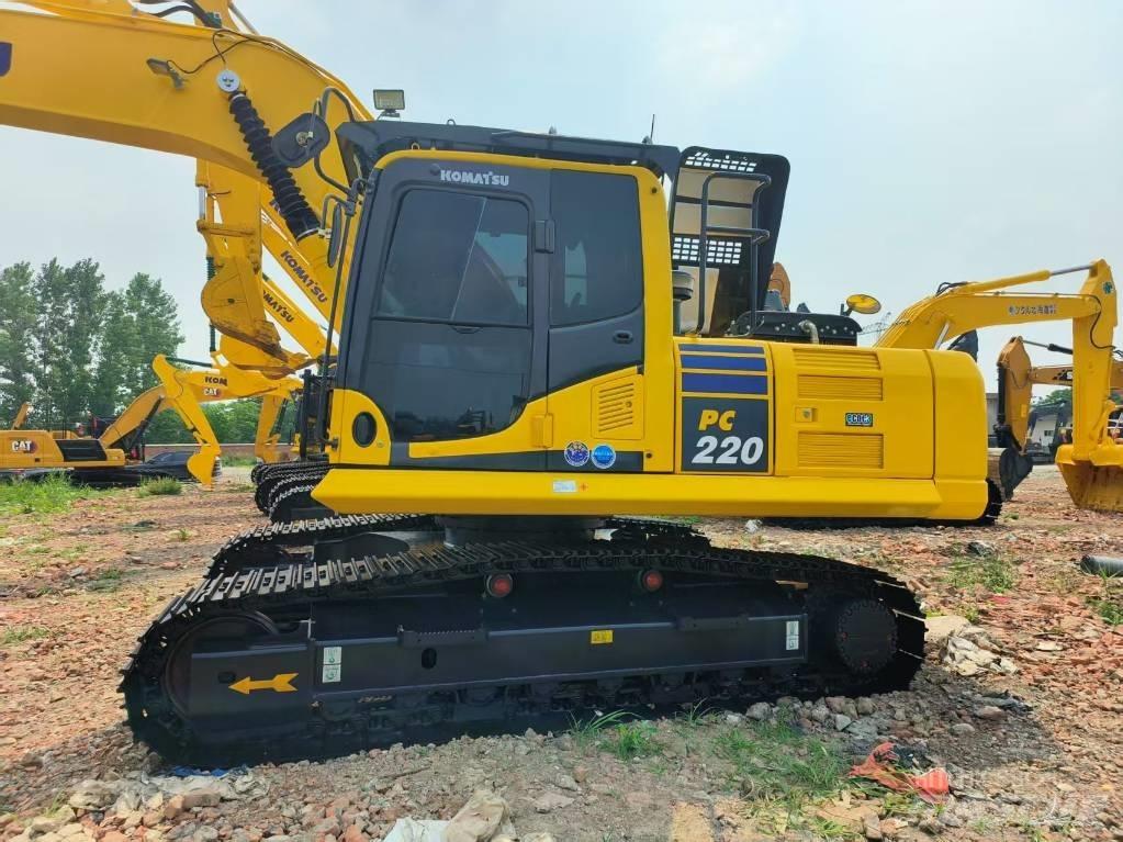 Komatsu PC 220-8 Excavadoras de cadenas