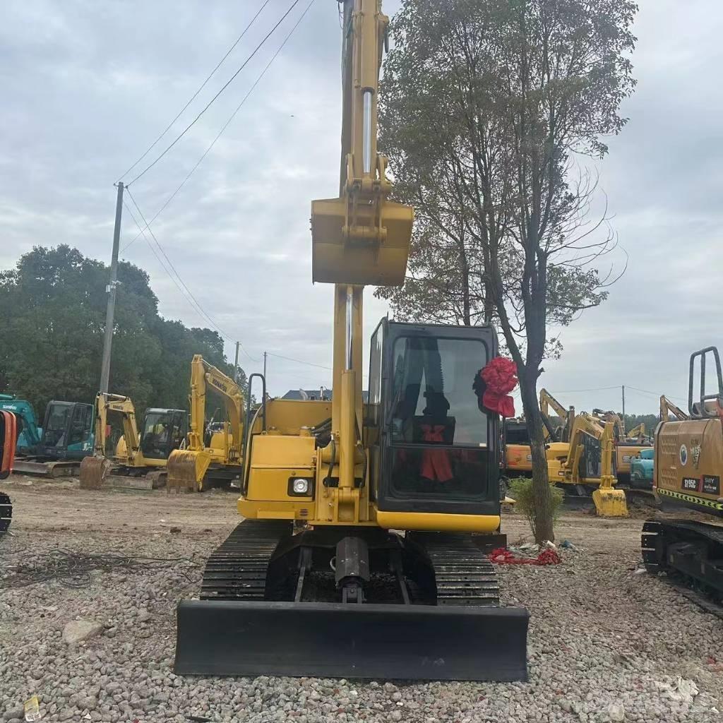 Komatsu PC 70-8 Excavadoras de cadenas