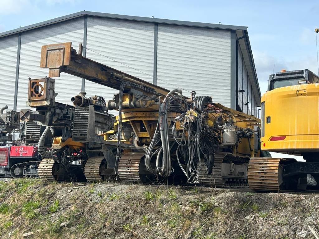 Klemm KR 807 - 5 Máquinas de pilotes
