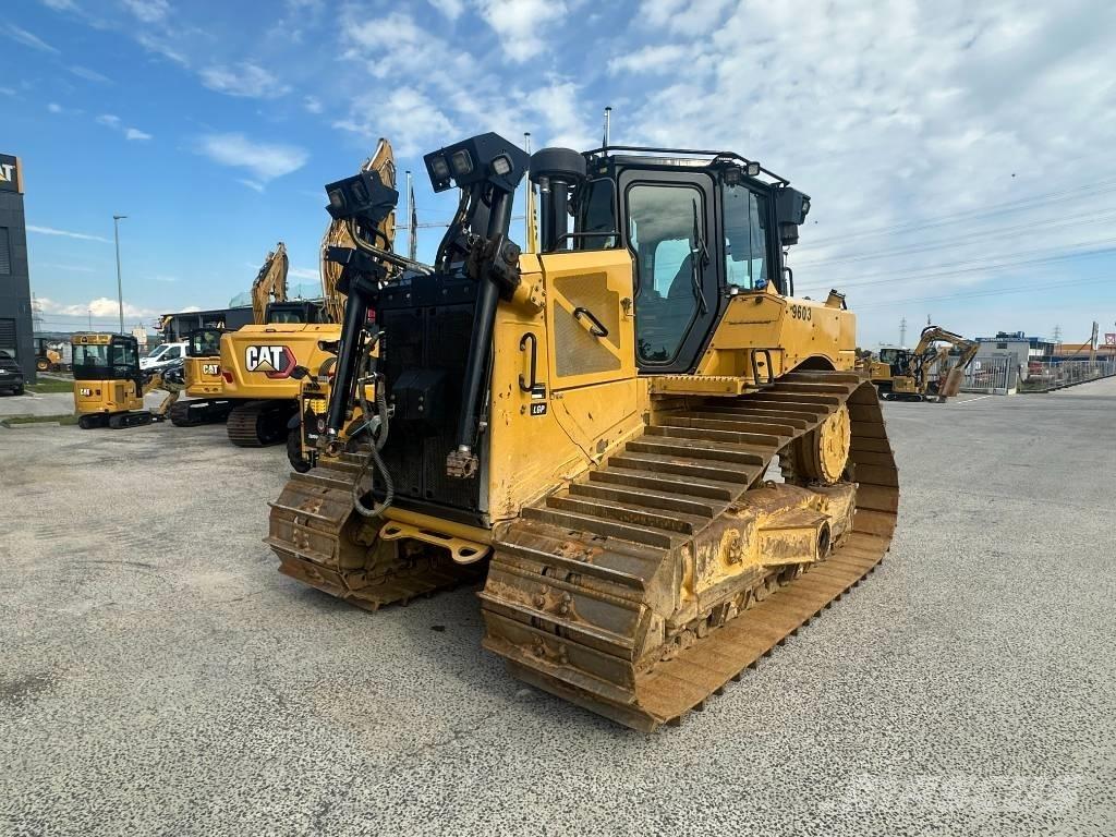 CAT D 6 XE Buldozer sobre oruga