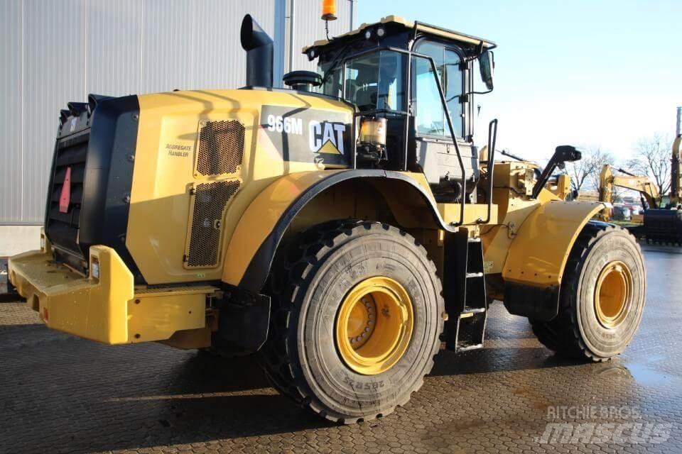 CAT 966M Cargadoras sobre ruedas