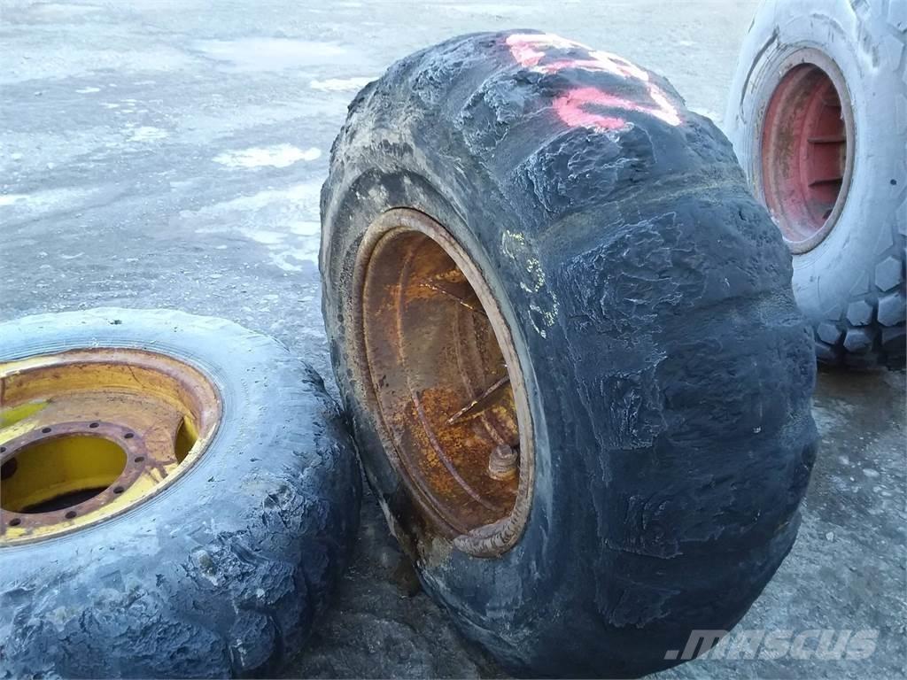 LS 17,5x25 Neumáticos, ruedas y llantas