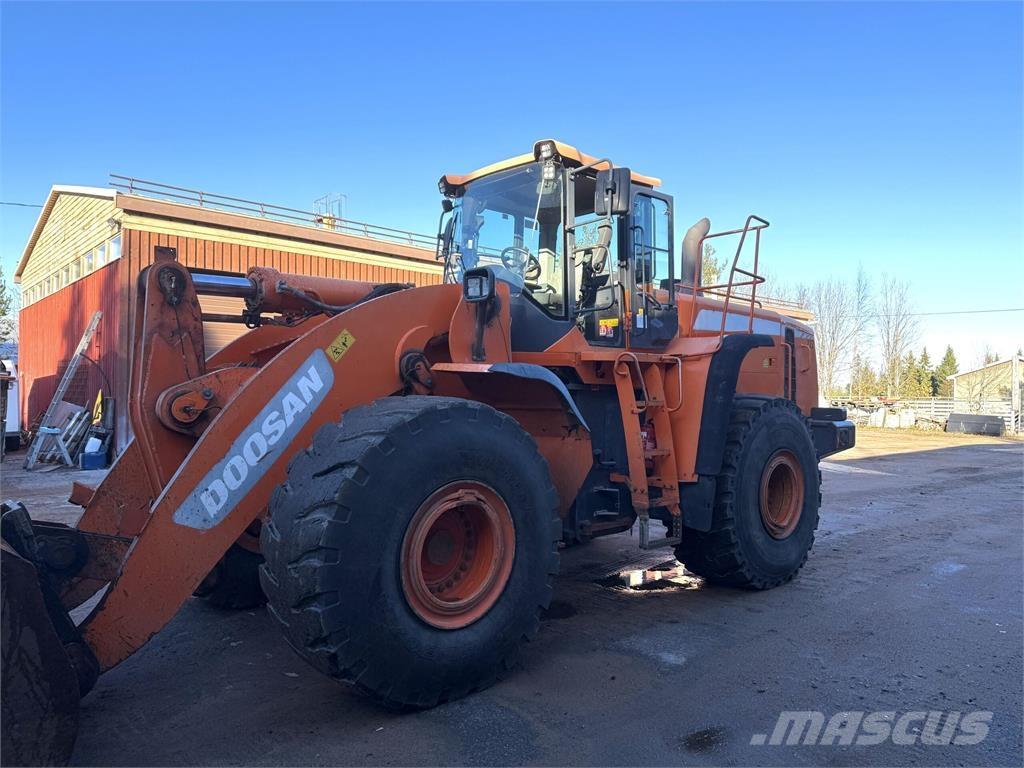 Doosan DL 550-3 Cargadoras sobre ruedas