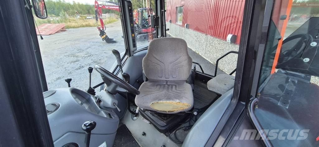 Valtra A 75 Tractores