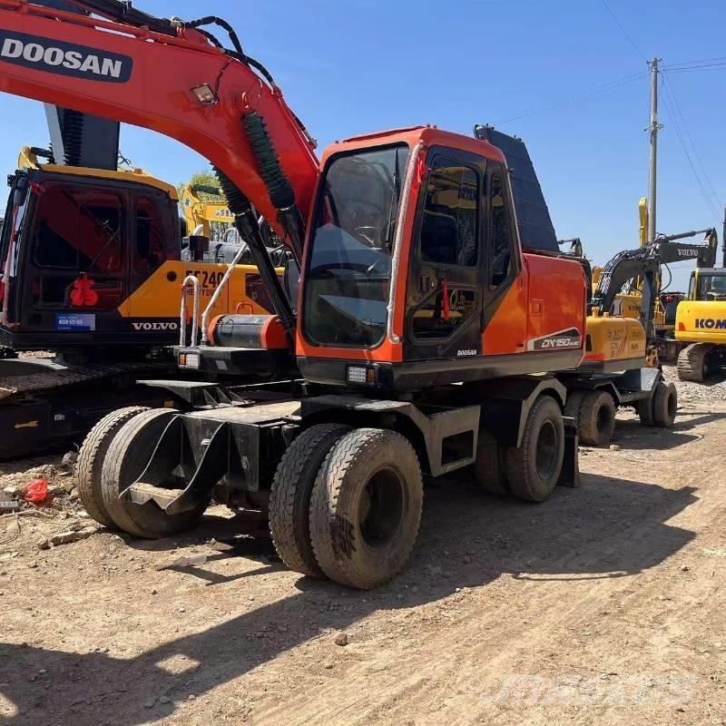 Doosan DX150w Excavadoras de ruedas