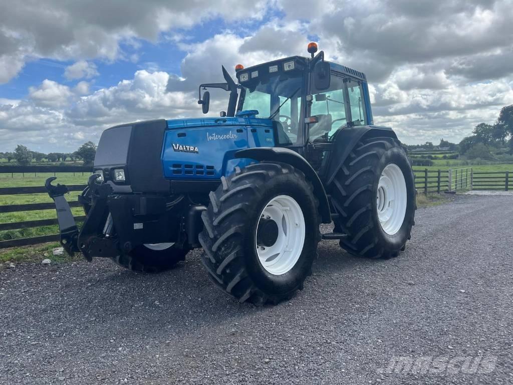 Valtra 8950 HiTech 4 Tractores