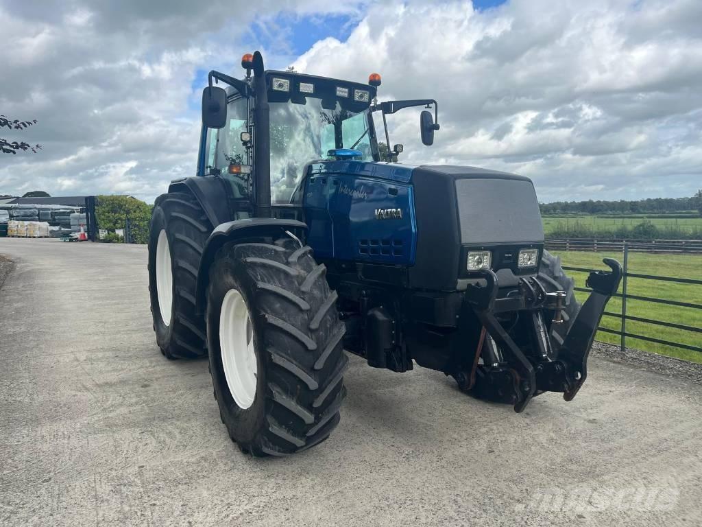 Valtra 8950 HiTech 4 Tractores
