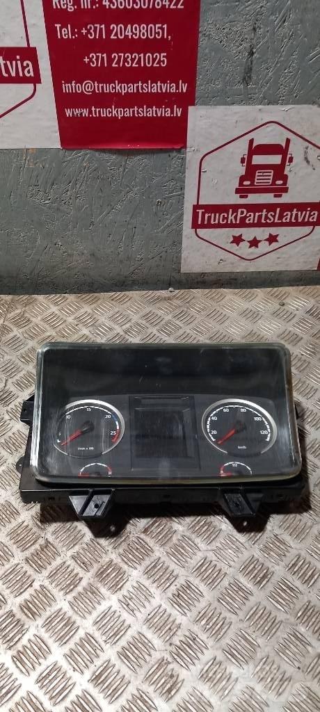 Scania R 440    2052210 Cabinas e interior