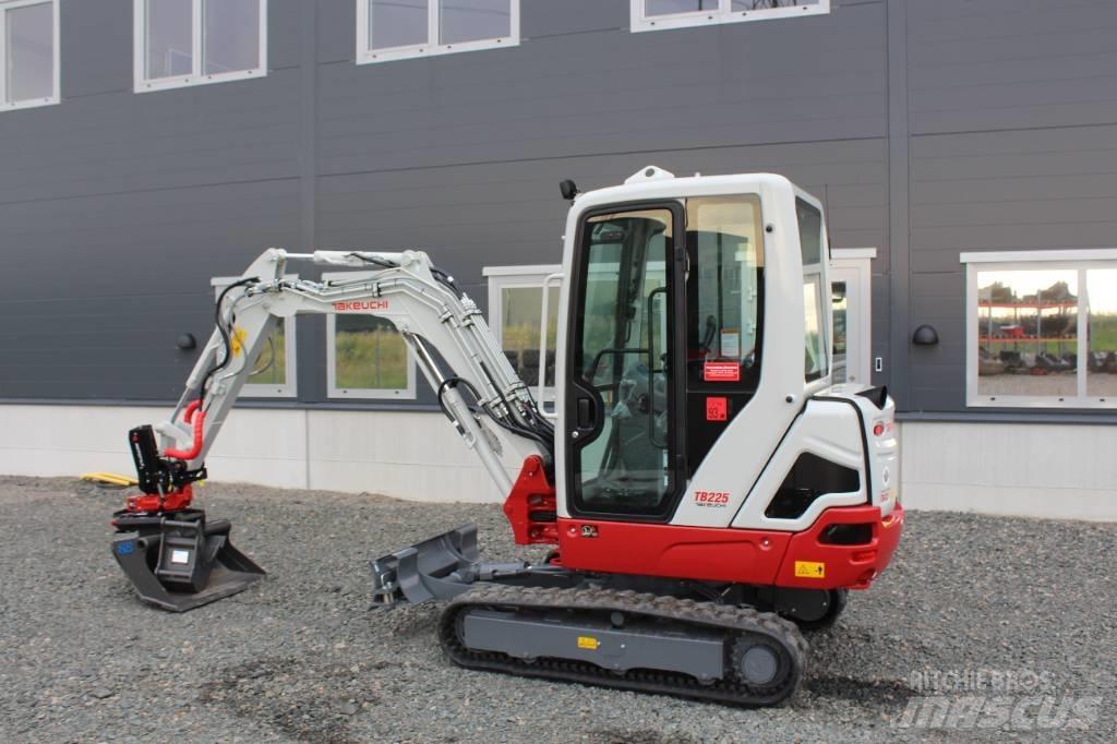 Takeuchi TB 225 Mini excavadoras < 7t