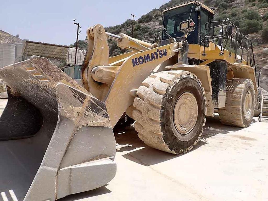 Komatsu WA600-8EO Cargadoras sobre ruedas
