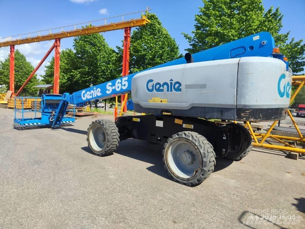 Genie S 65 Plataforma de trabajo articulada