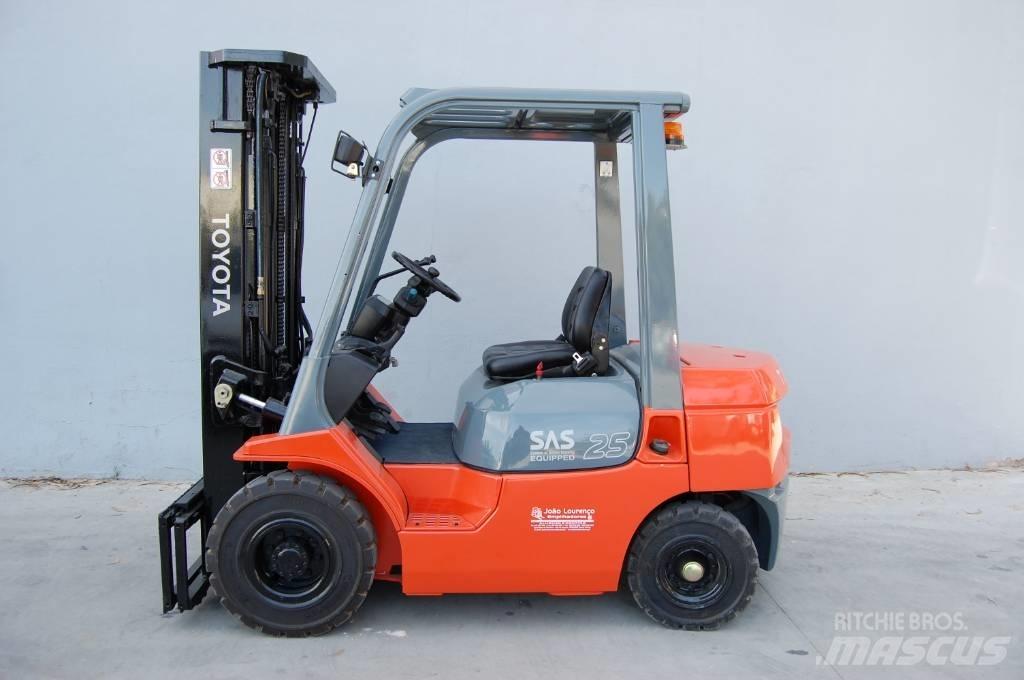 Toyota 7 FD 25 Carretillas diesel