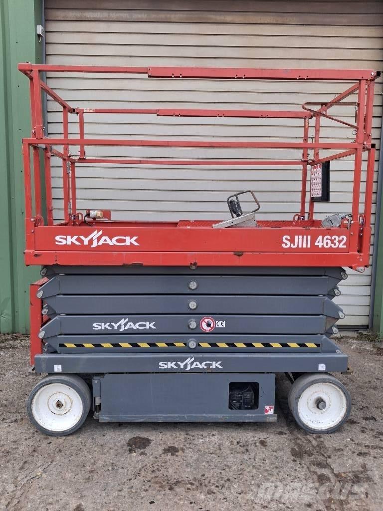 SkyJack SJ III 4632 Plataformas tijera