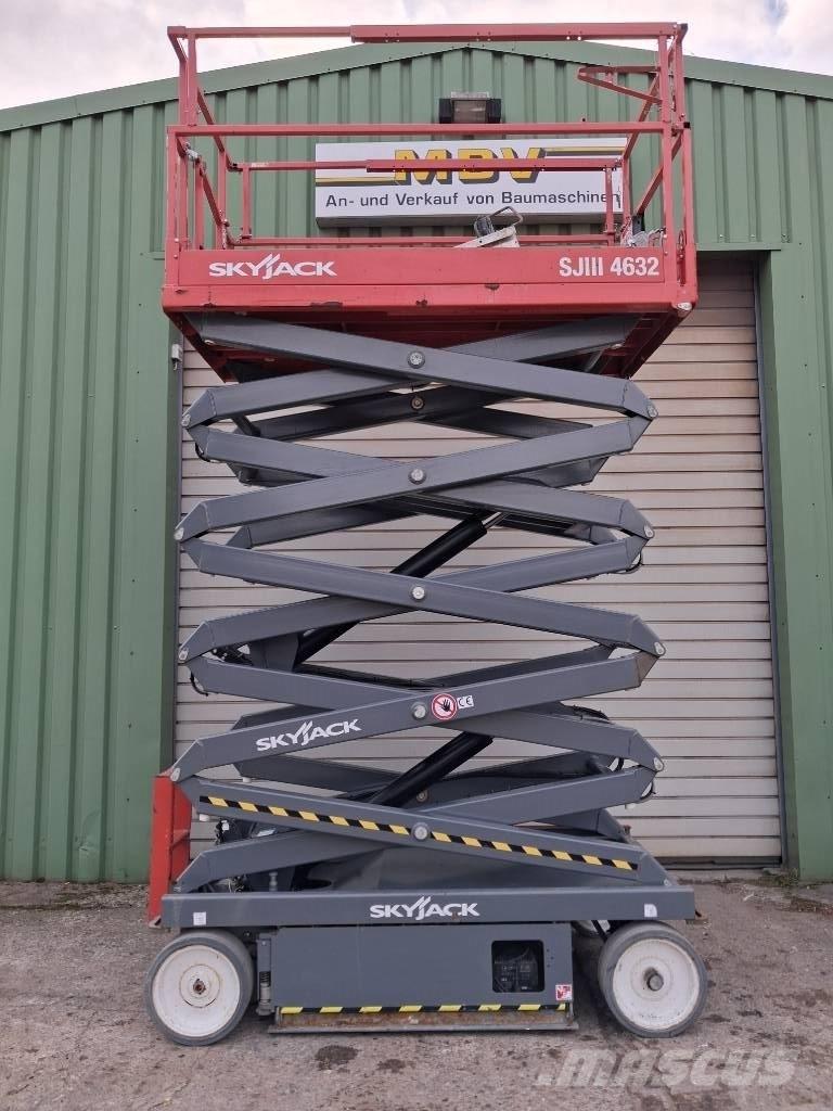 SkyJack SJ III 4632 Plataformas tijera