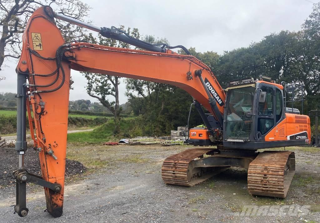 Doosan DX 225 LC Excavadoras de cadenas