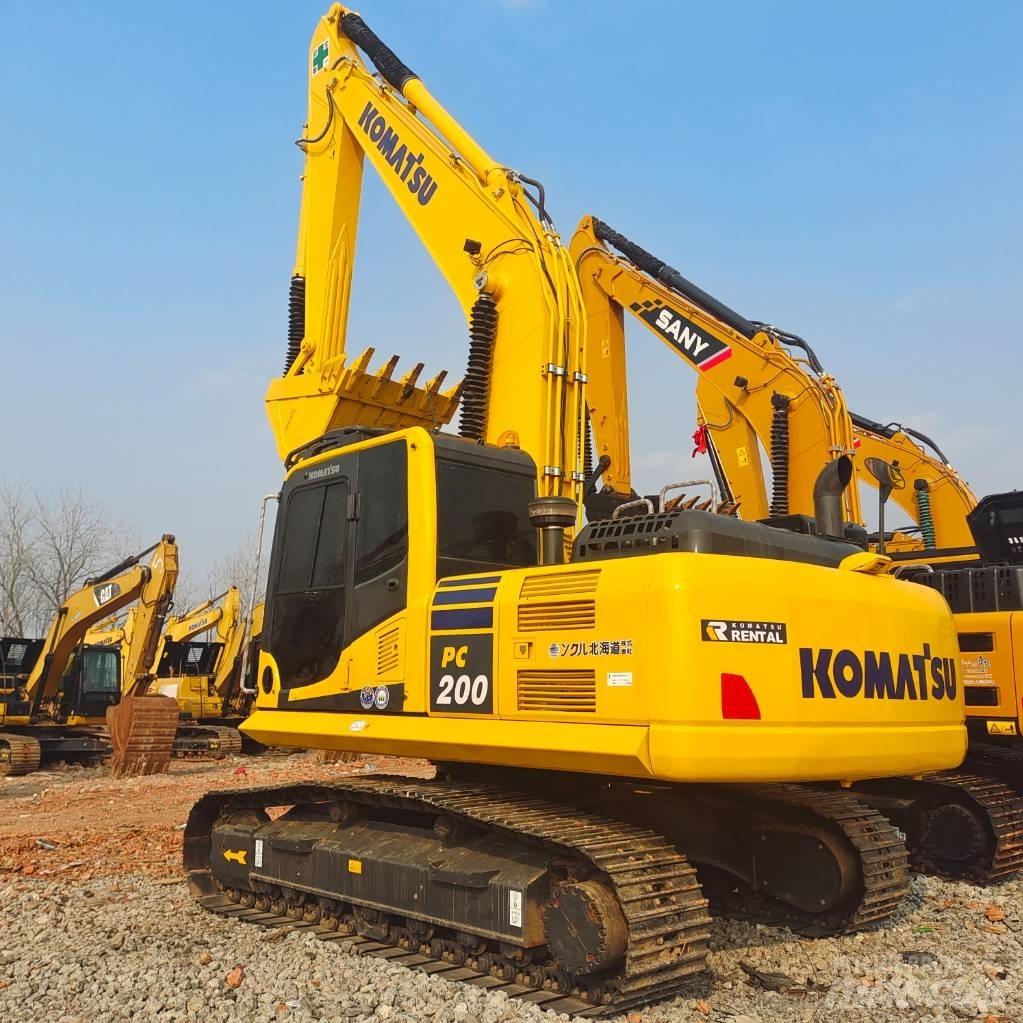 Komatsu PC 200-8 Excavadoras de cadenas