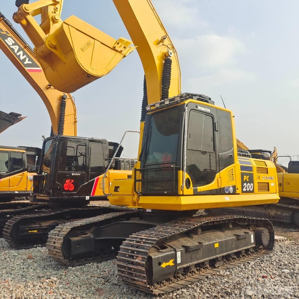 Komatsu PC 200-8 Excavadoras de cadenas