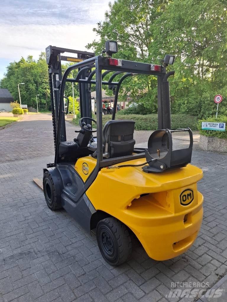 OM XG30 Heftruck Carretillas LPG