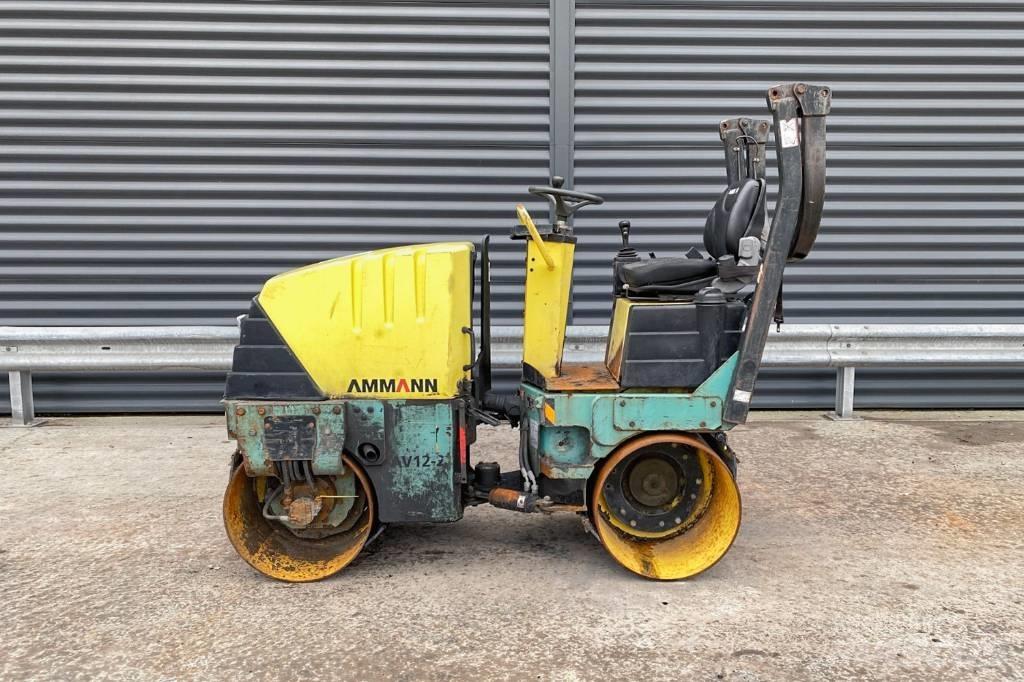 Ammann AV 12-2 Rodillos de doble tambor