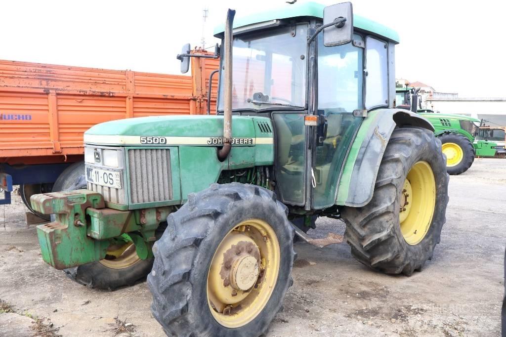 John Deere 5500 STD Tractores