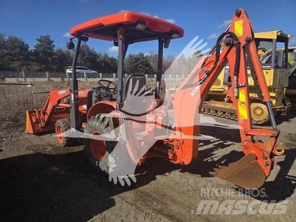 Kubota B26 Retrocargadoras