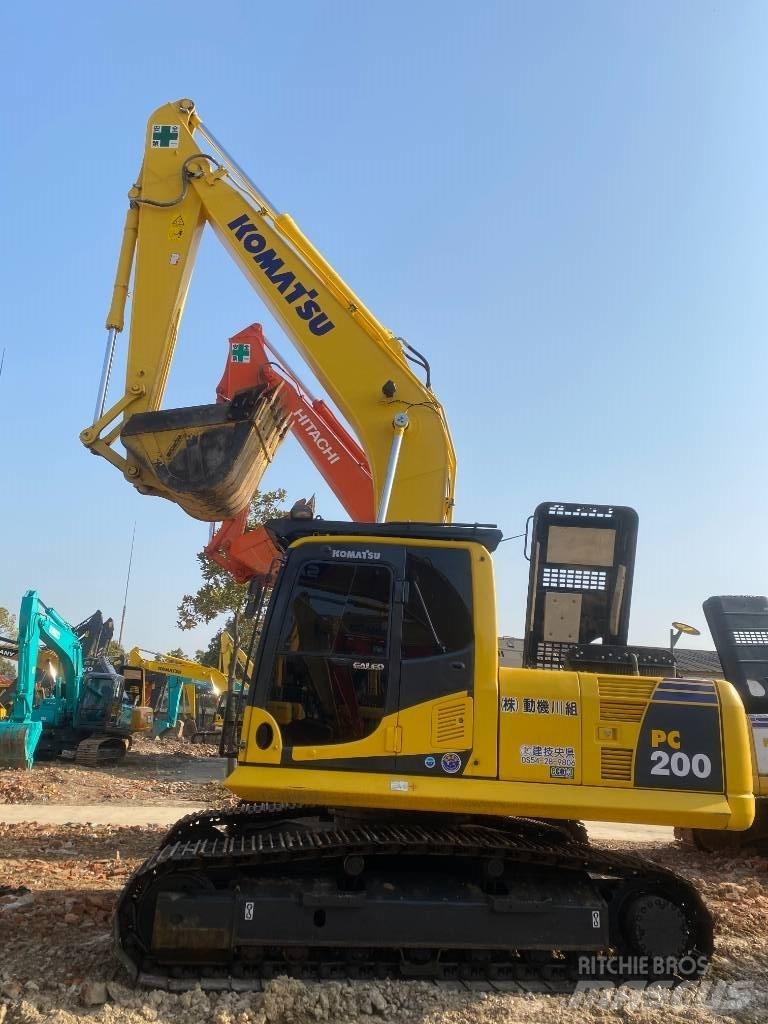 Komatsu PC 200-8 Excavadoras de cadenas