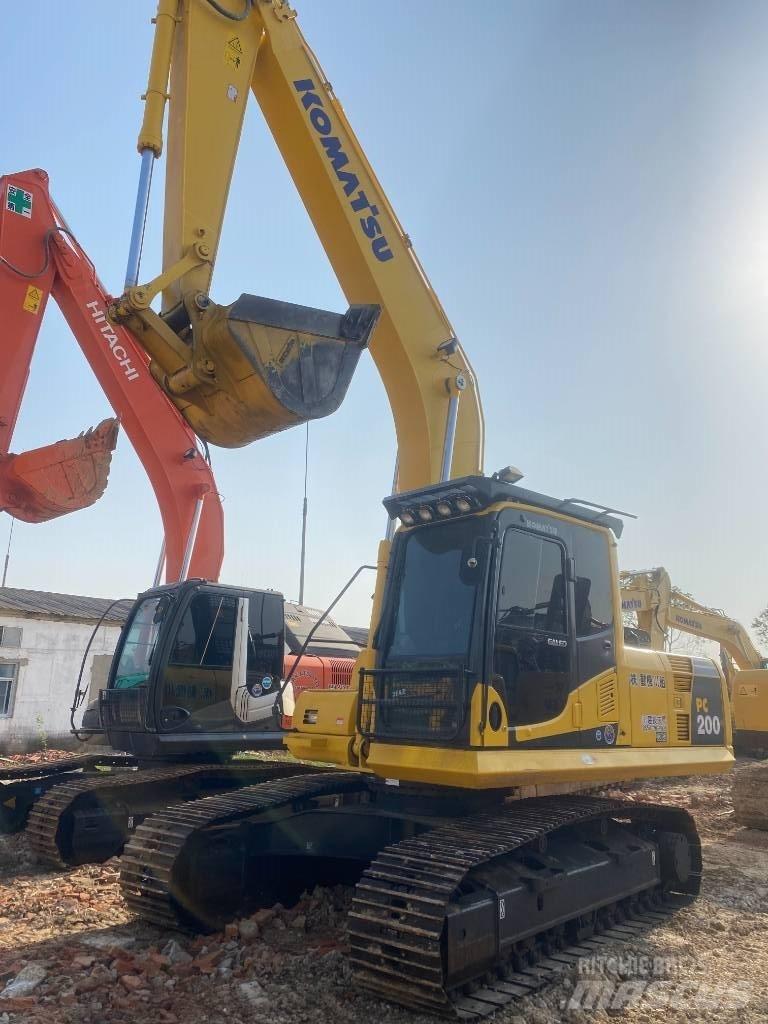 Komatsu PC 200-8 Excavadoras de cadenas