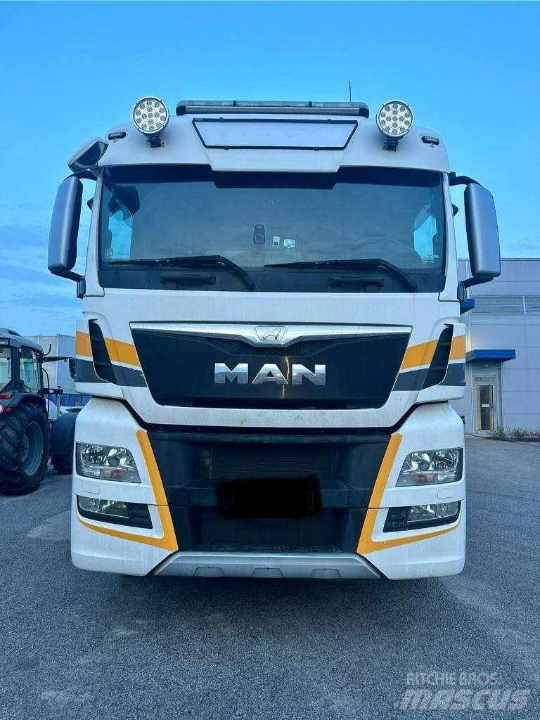 MAN TGX 26.560 Camiones bañeras basculantes o volquetes
