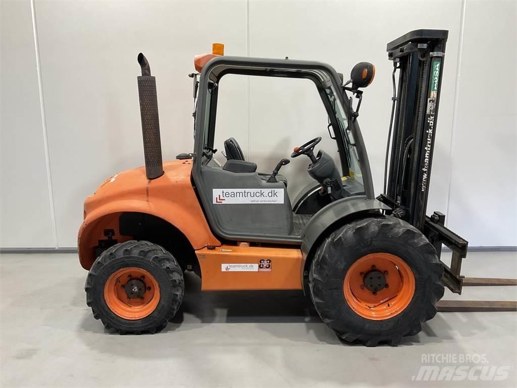 Ausa C250HX4 Carretillas elevadoras todo terreno