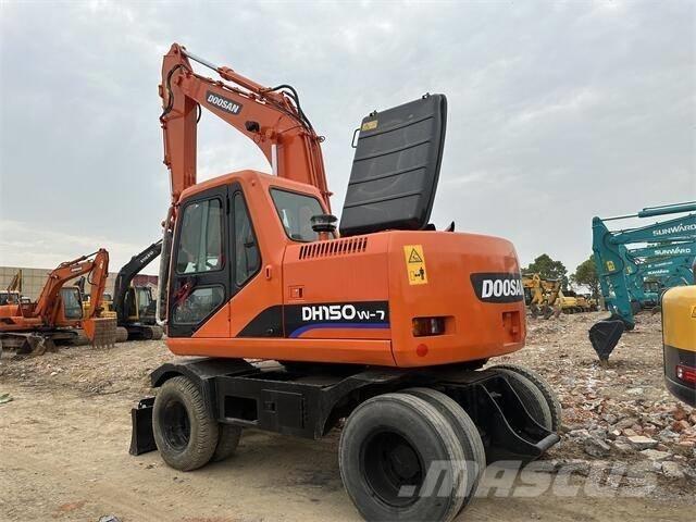 Doosan DH150W Excavadoras de ruedas