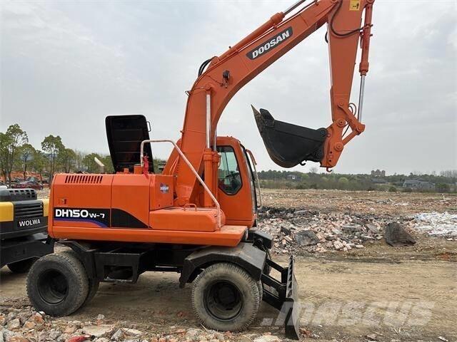 Doosan DH150W Excavadoras de ruedas