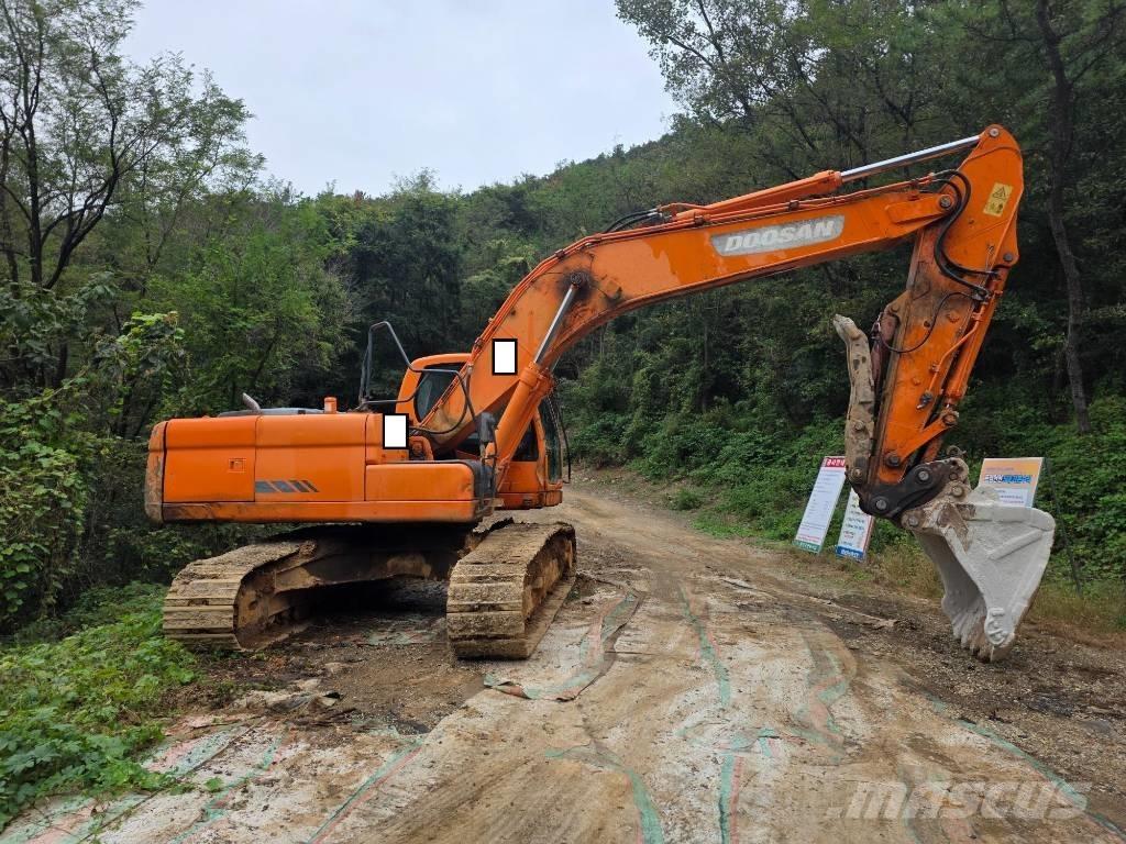 Doosan DX 220 LCA Excavadoras de cadenas