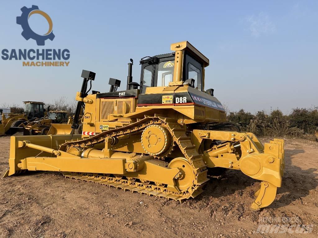 CAT D 8 R Buldozer sobre oruga
