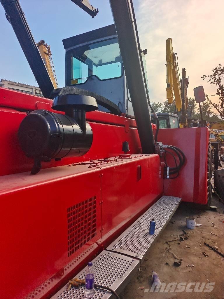 Kalmar DRF 450 Manipulador de contenedores