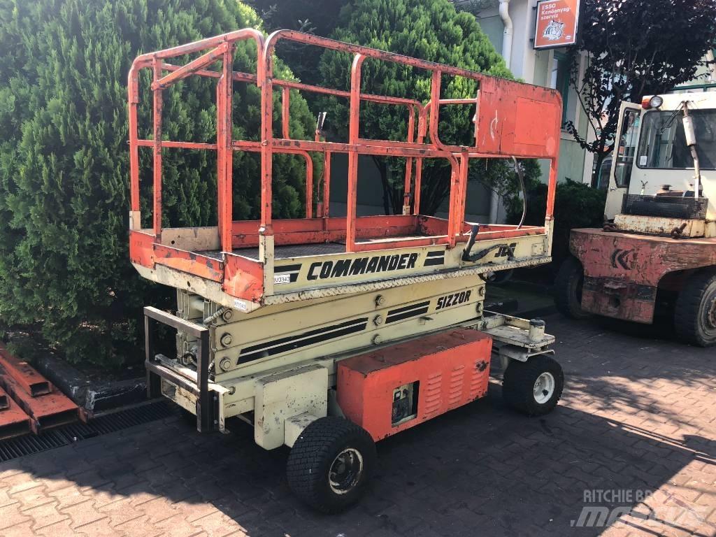 JLG CM2558    V-3343 Ascensores de personal y montacargas de acceso